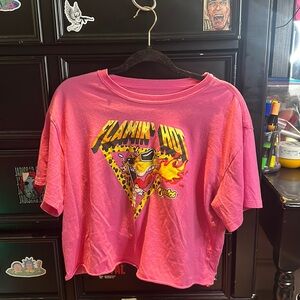 Cute pink crop top!💖🔥